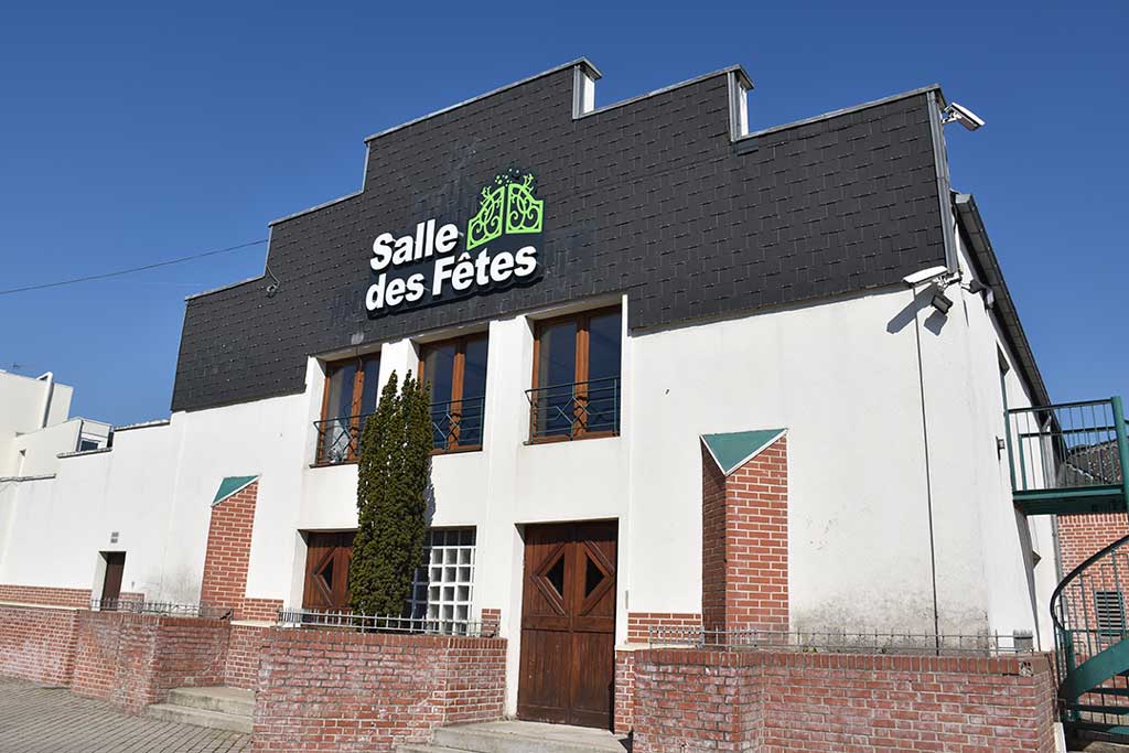 Enseigne-Salle-des-fêtes